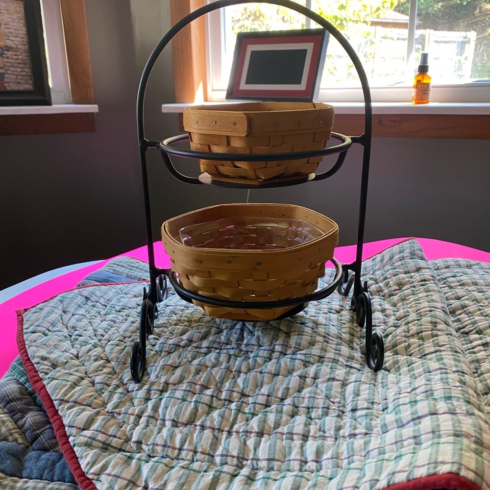 Longaberger wrought iron basket holder (no baskets)